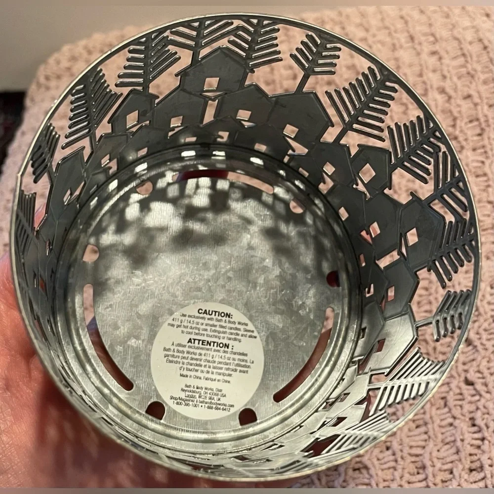 ❄️ GLITTER CAPPED TREES & HOUSES Theme Bath & Body 3 Wick Candle Holder Retired